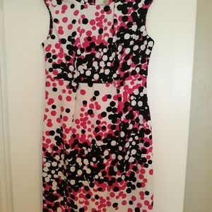 Sleeveless polka dot dress